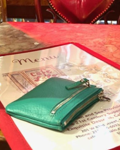 444.Compact Slim Wallet